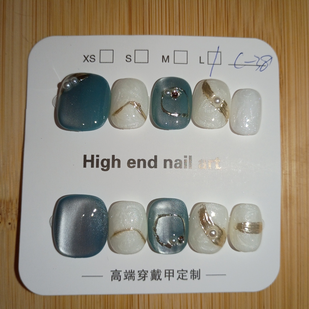 Cat Eye Blue and White Press-On Shorty Nail Set With Gold Accents